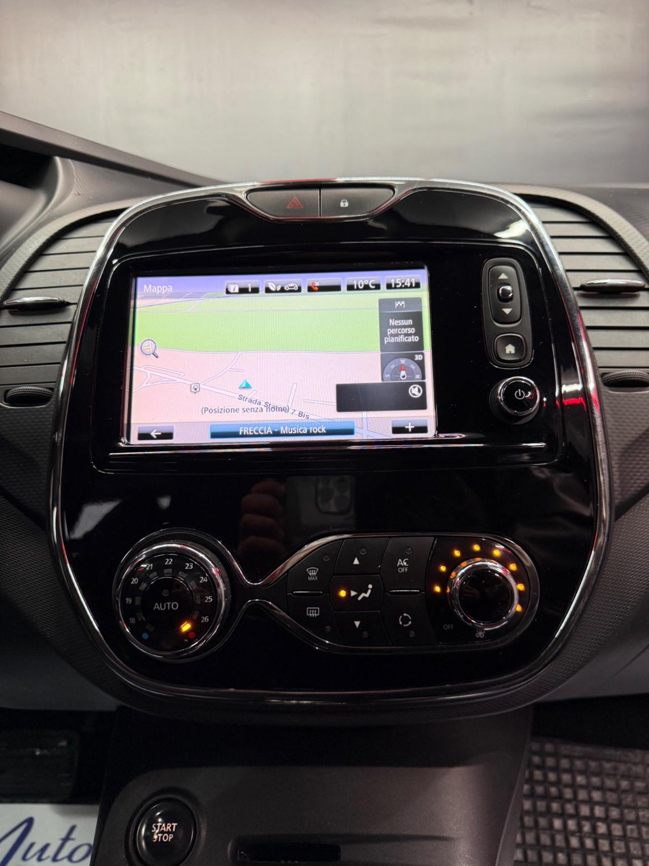 Renault Captur dCi 90 CV EDC Project Runway 2015