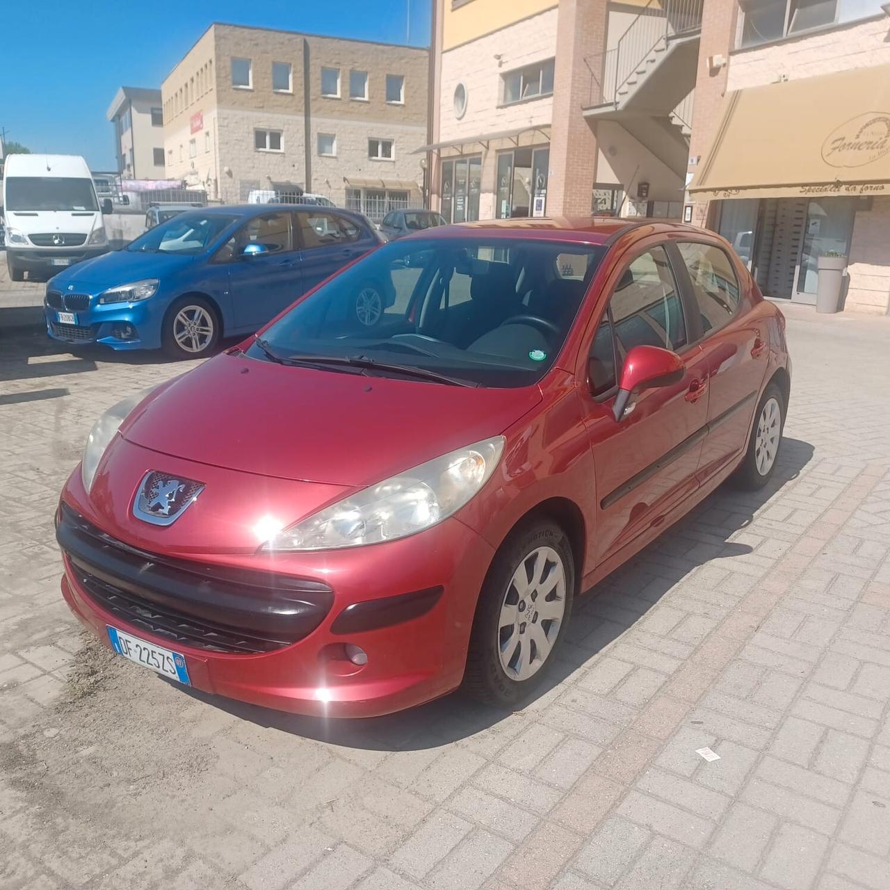 113588KM PEUGETO 207 1.4 HDI NEOPATENTATI