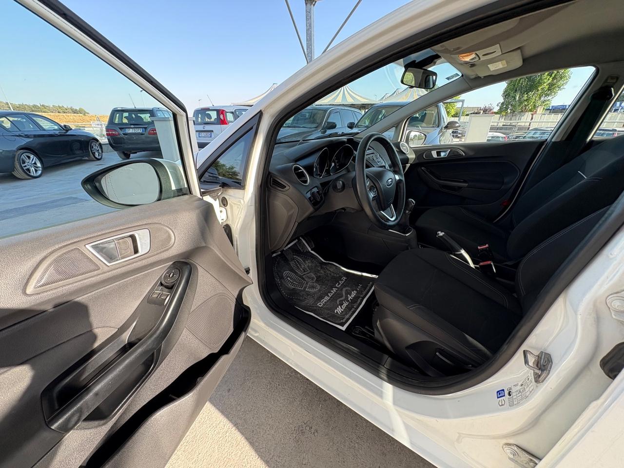Ford Fiesta 1.5 TDCi 75CV 5 porte Black & White Edition