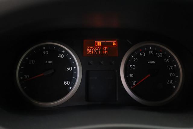 RENAULT Trafic 2.0 dCi/115 Passenger 8 Posti