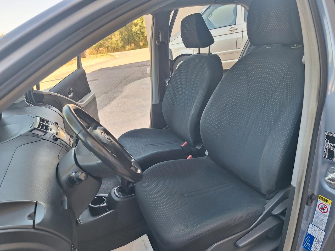 Toyota Yaris 1.0 BENZINA 5 PORTE 2010
