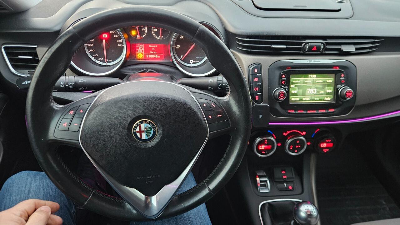 Alfa Romeo Giulietta 1.6 JTDm-2 105 CV Exclusive