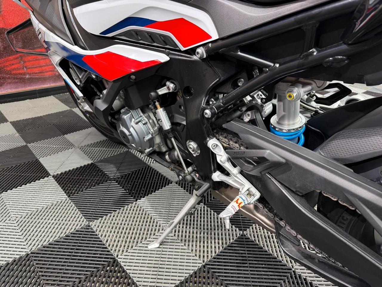 Bmw M 1000 RR (31594)