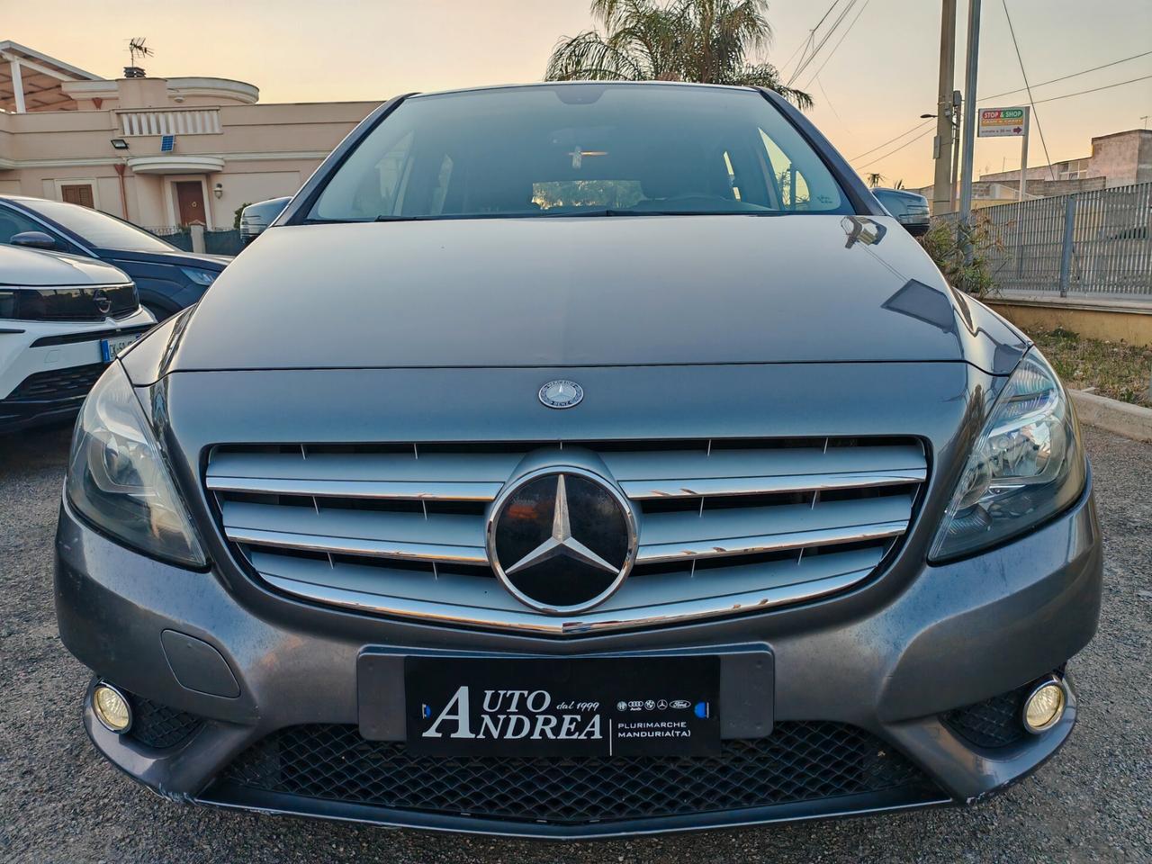 Mercedes benz classe B 180cdi fulll 2013