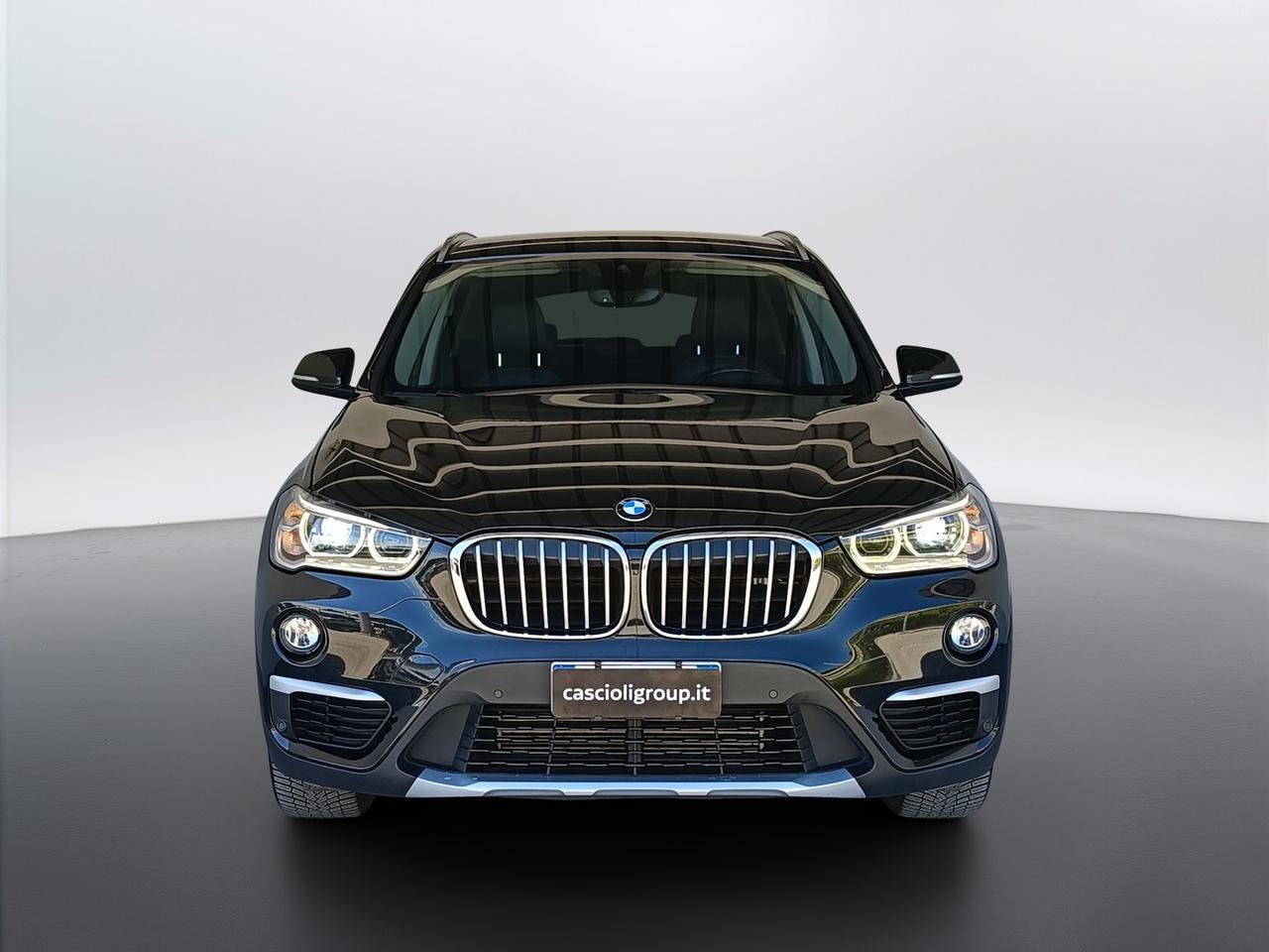 BMW X1 sdrive18d xLine auto my18