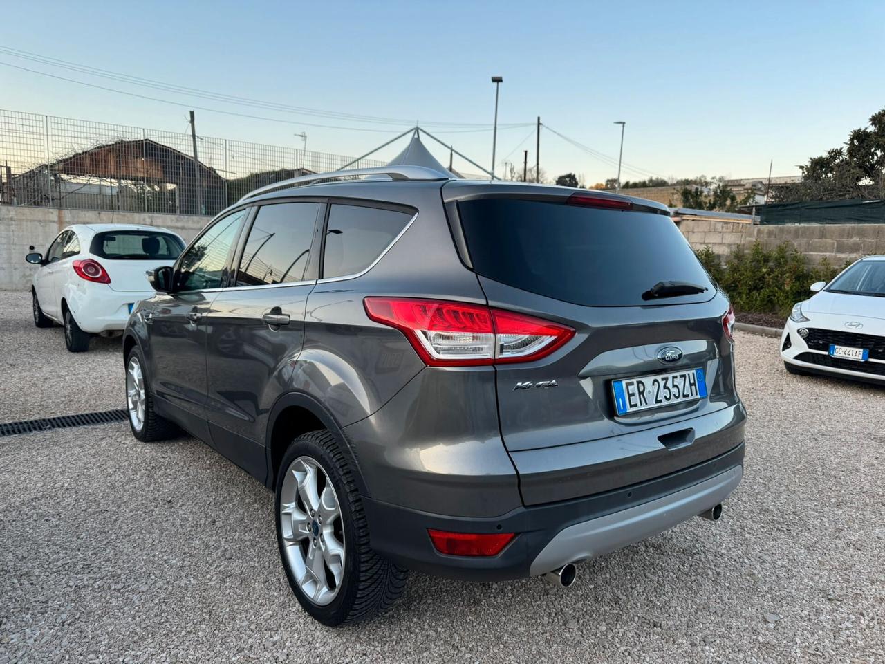 Ford Kuga 2.0 TDCi 163 CV 4WD Titanium