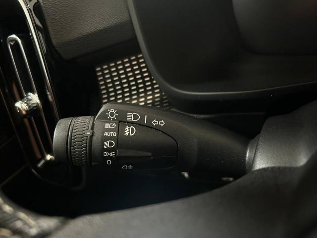 VOLVO XC40 D3 R-design