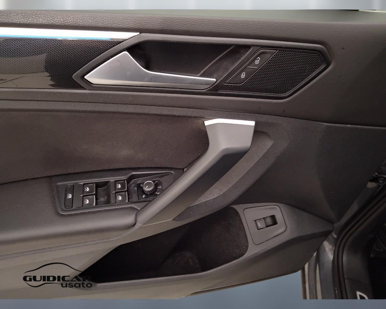 VOLKSWAGEN Tiguan II 2021 - Tiguan 2.0 tdi Elegance 4motion 200cv dsg