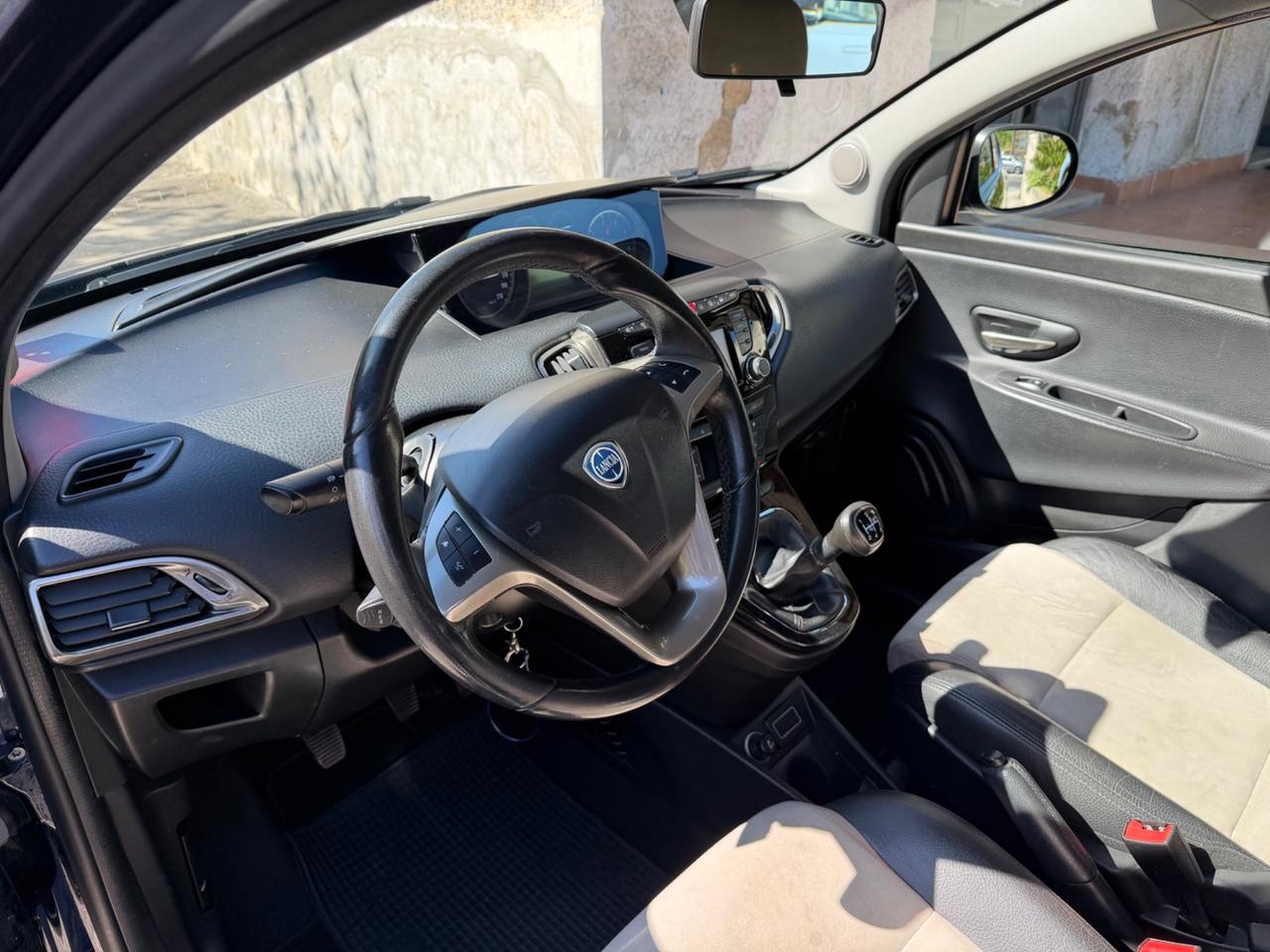 Lancia Ypsilon 1.3 MJT 16V 95 CV 5 porte S&S Platinum