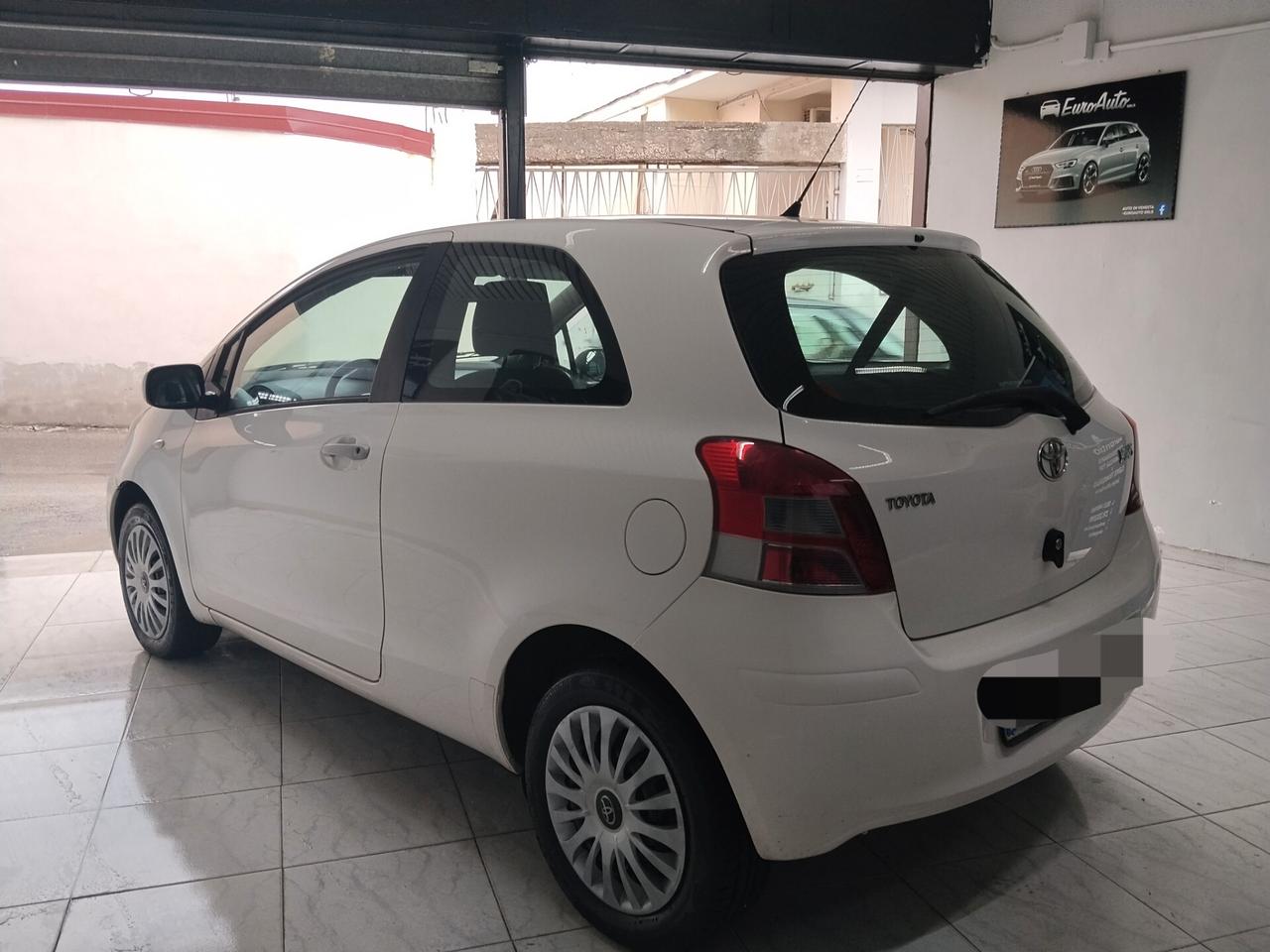 Toyota Yaris 1.0 benzina 2010 CON GARANZIA
