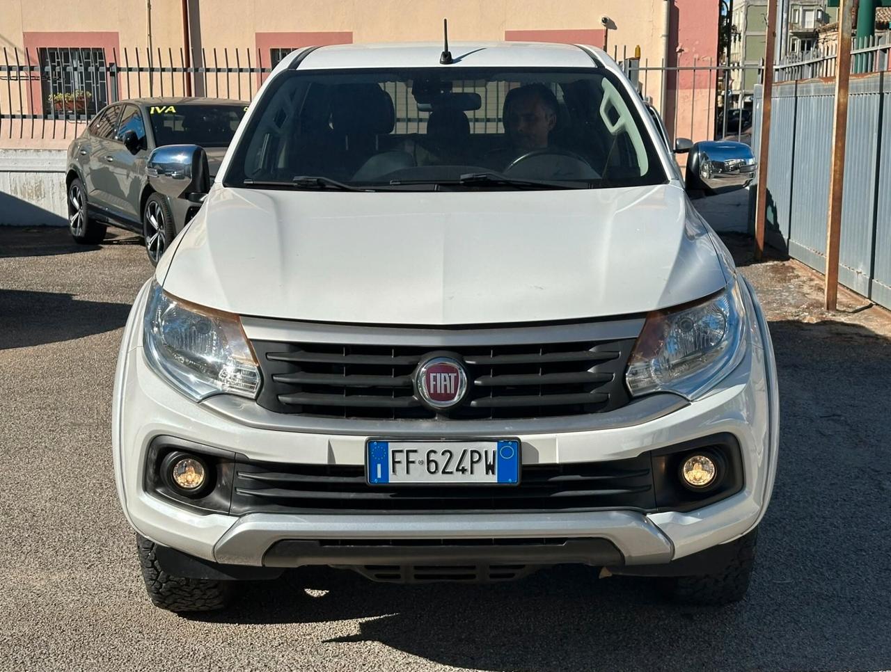 FIAT FULLBACK 2.4 180CV DOPPIA CABINA LX - AUTOCARRO - GANCIO TRAINO