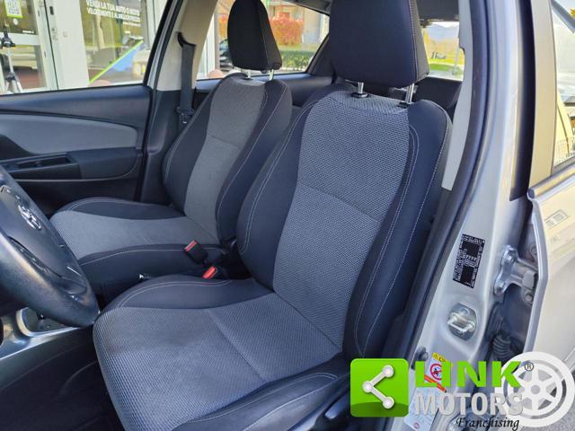 TOYOTA Yaris 1.5 Hybrid 5 porte Active NEOPAT. GARAN.INCLUSA
