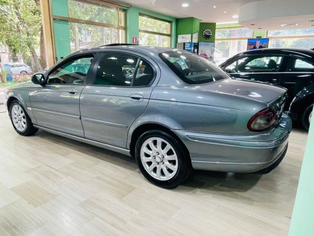 Jaguar X-Type 2.0D 131cv Berlina