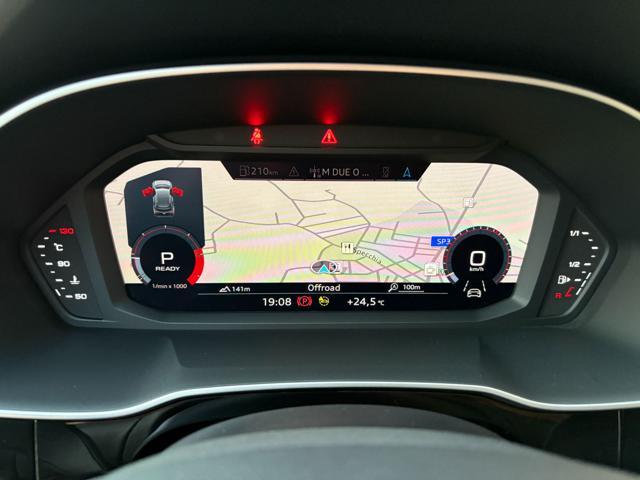 AUDI Q3 35 TDI quattro S tronic Business COCKPIT