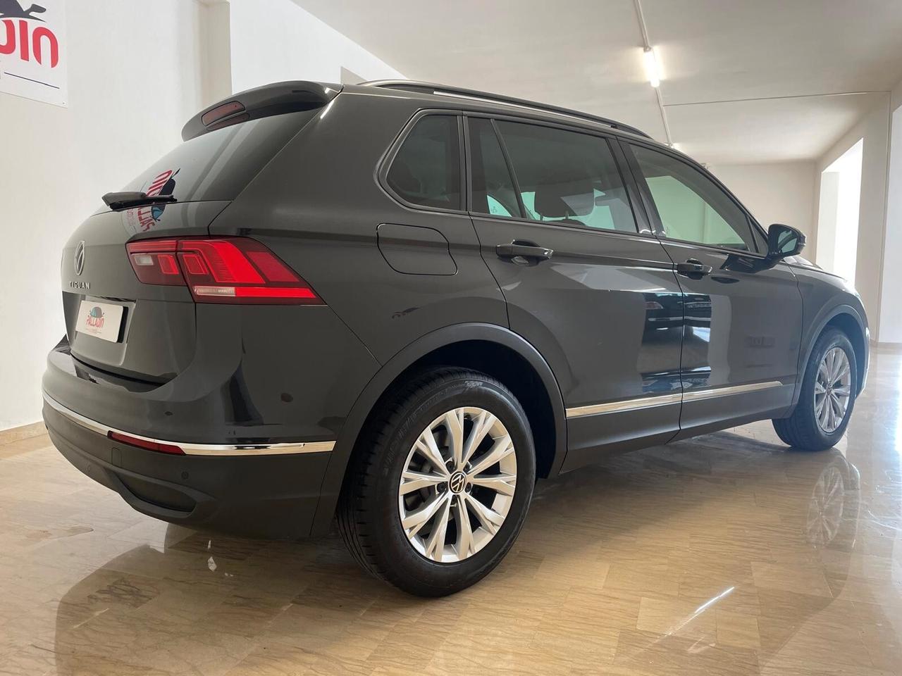 TIGUAN 2.0 TDI 150 CV DSG LIFE – 03/2024 – 84.180 KM CERTIFICATI – GARANZIA 12 MESI!