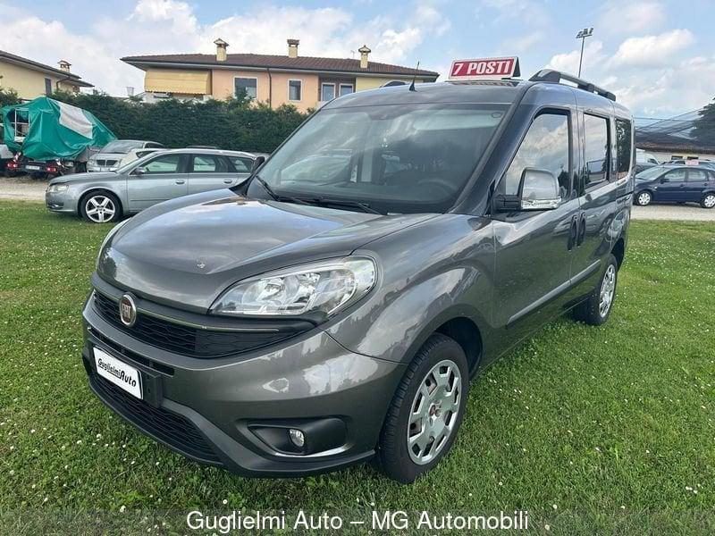 FIAT Doblò 1.4 T-Jet 16V Natural Power Lounge 7 Posti