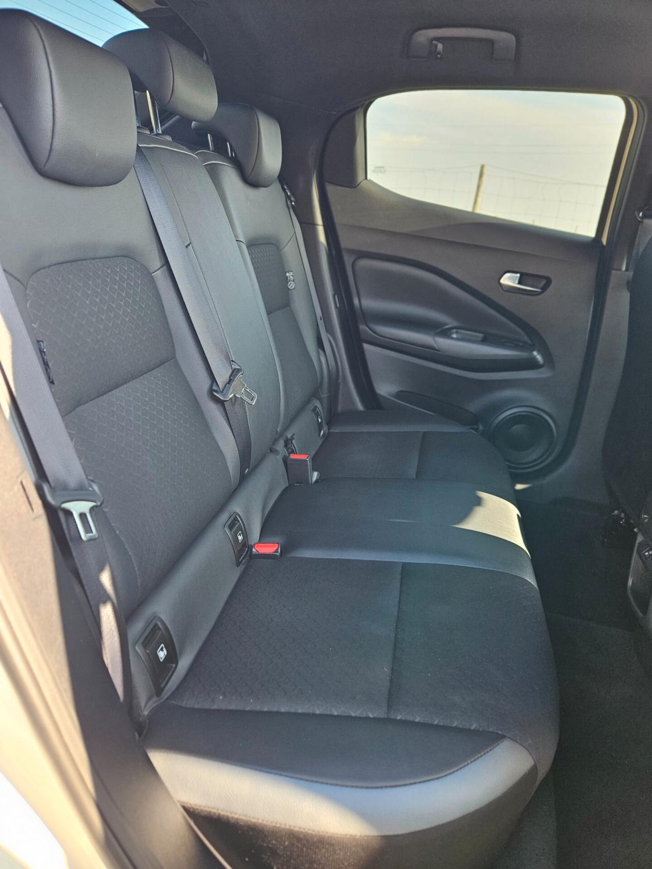 Nissan Juke 1.0 DIG-T 114 CV N-Connecta