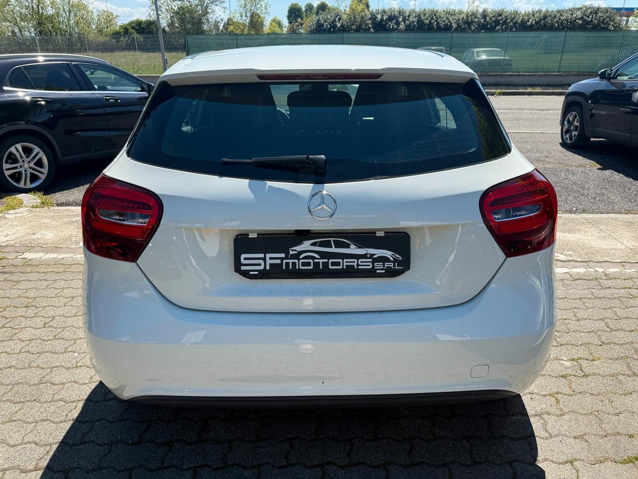 Mercedes-benz A 180 A 180 d Premium