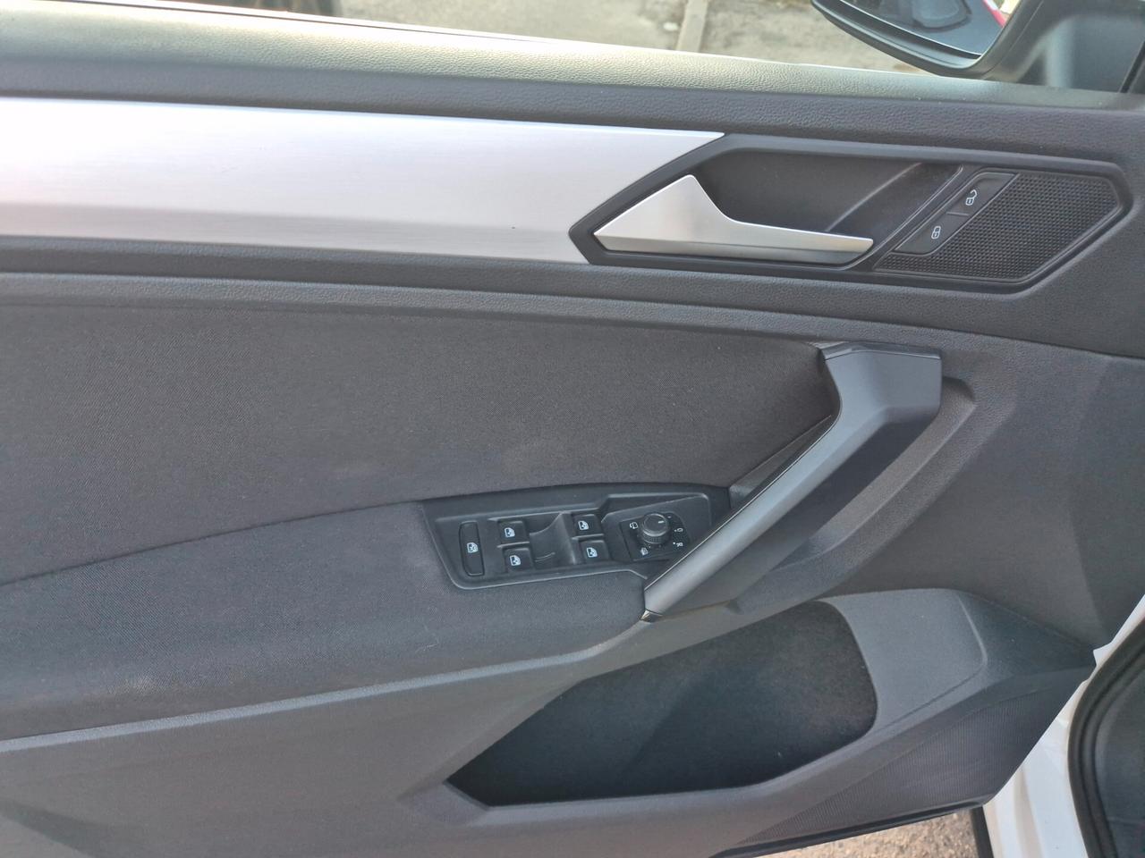 Volkswagen Tiguan 1.6 TDI SCR Sport BlueMotion Technology