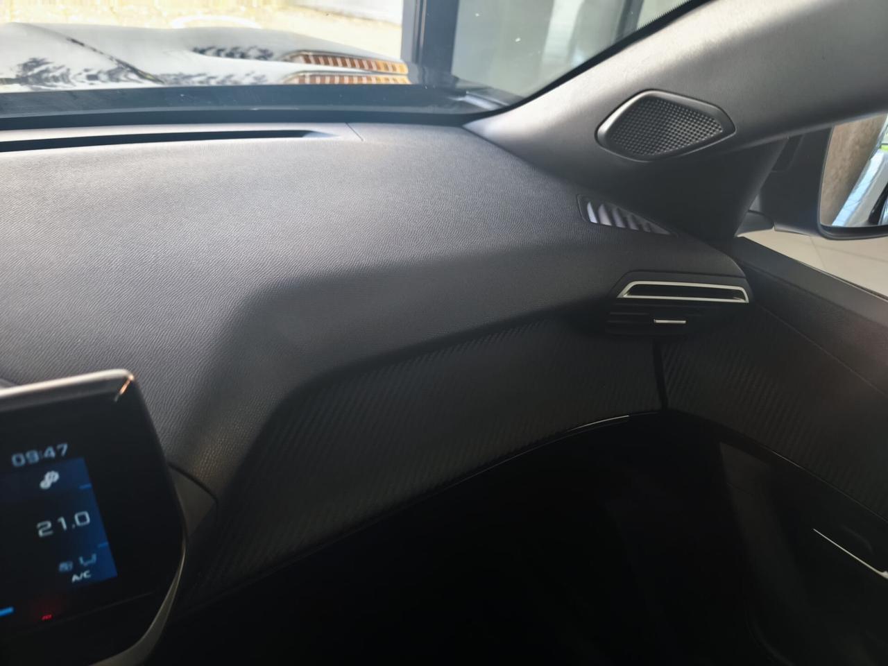 Peugeot 2008 BlueHDi 130 S&S EAT8 Allure pack