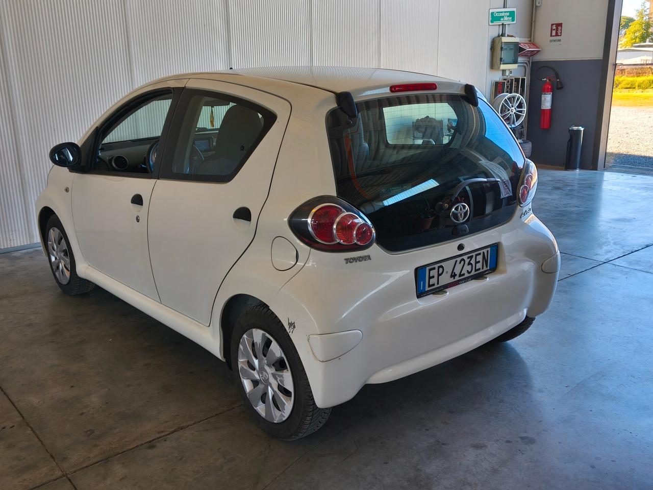 Toyota Aygo 1.0 12V VVT-i 5 porte