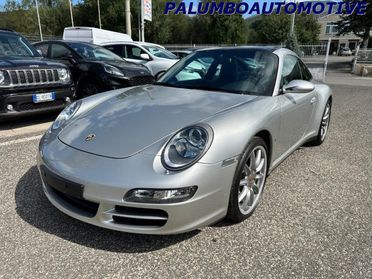 PORSCHE 911 Targa 4