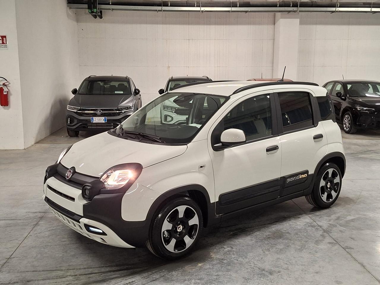 Fiat Panda 1.0 FireFly Hybrid Pandina Cross Km.0