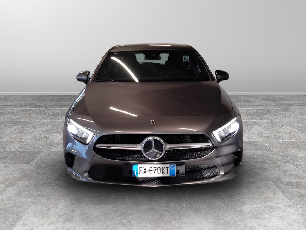 Mercedes-Benz Classe A - W177 2018 - A 180 d Sport auto