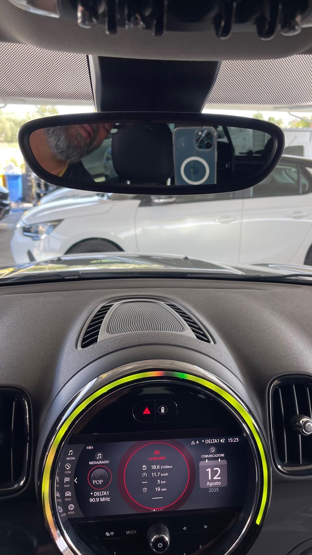 Mini Cooper Countryman 1.5 One D Essential