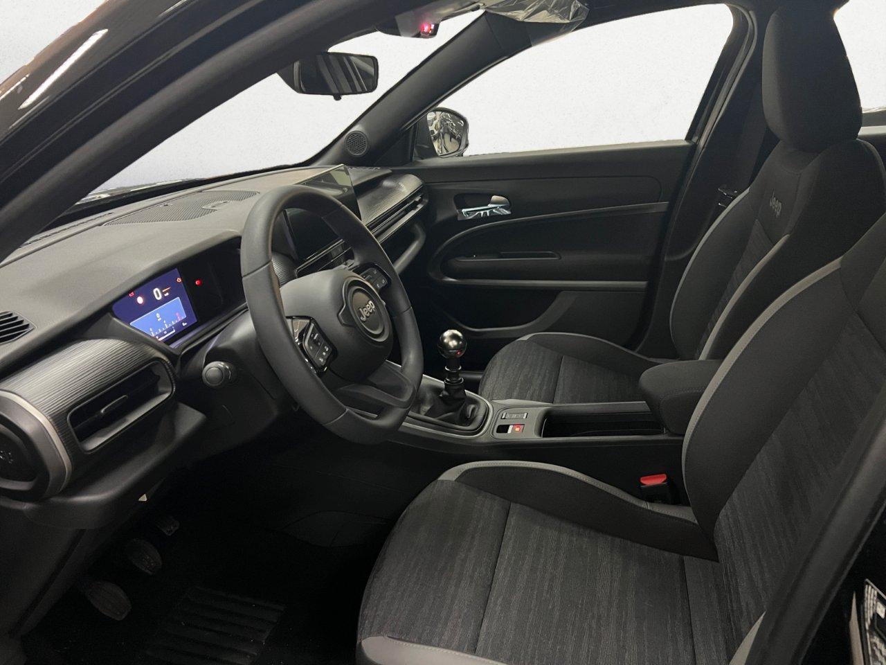 Jeep Avenger 1.2 turbo Longitude 2027 fwd 100cv KM0