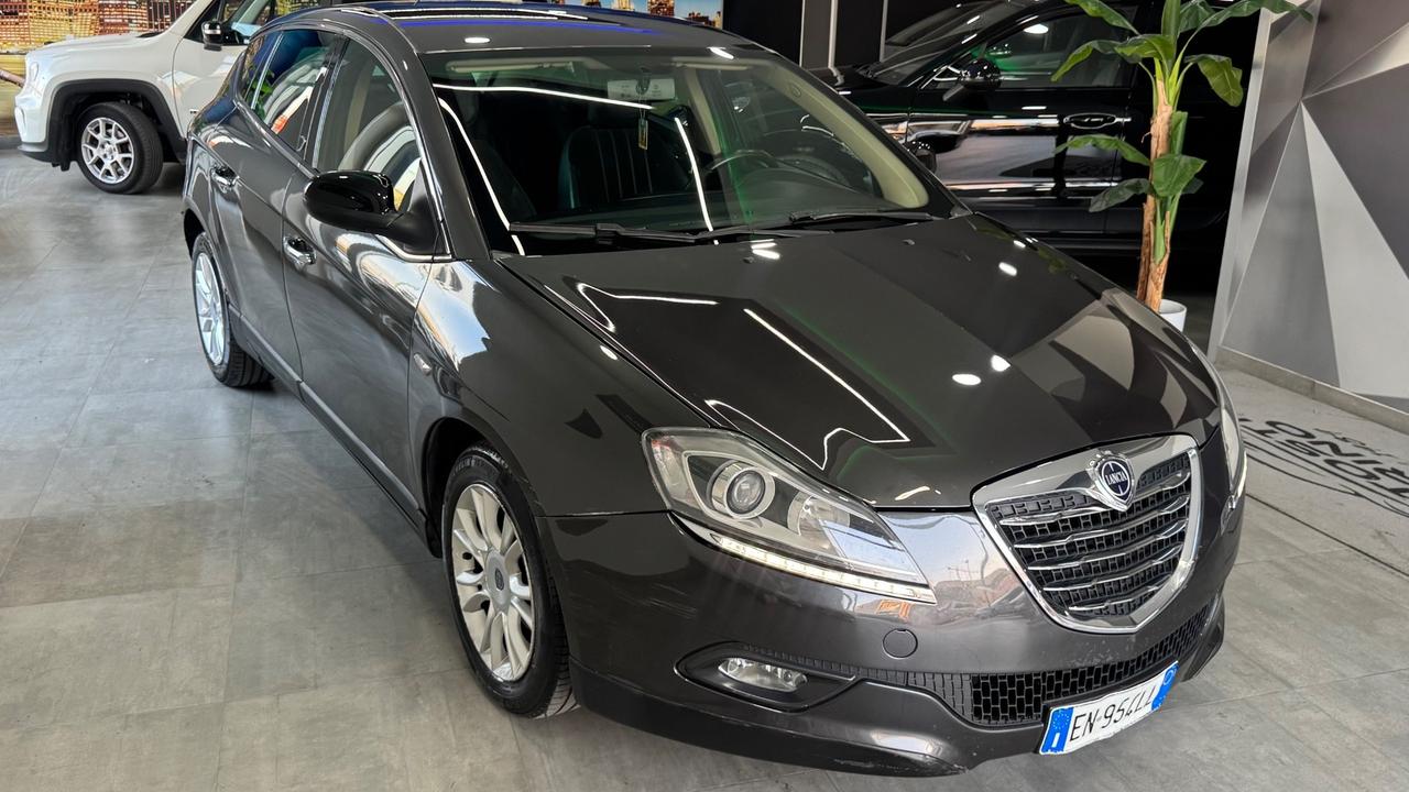 Lancia Delta 1.6 MJT DPF Gold-2012