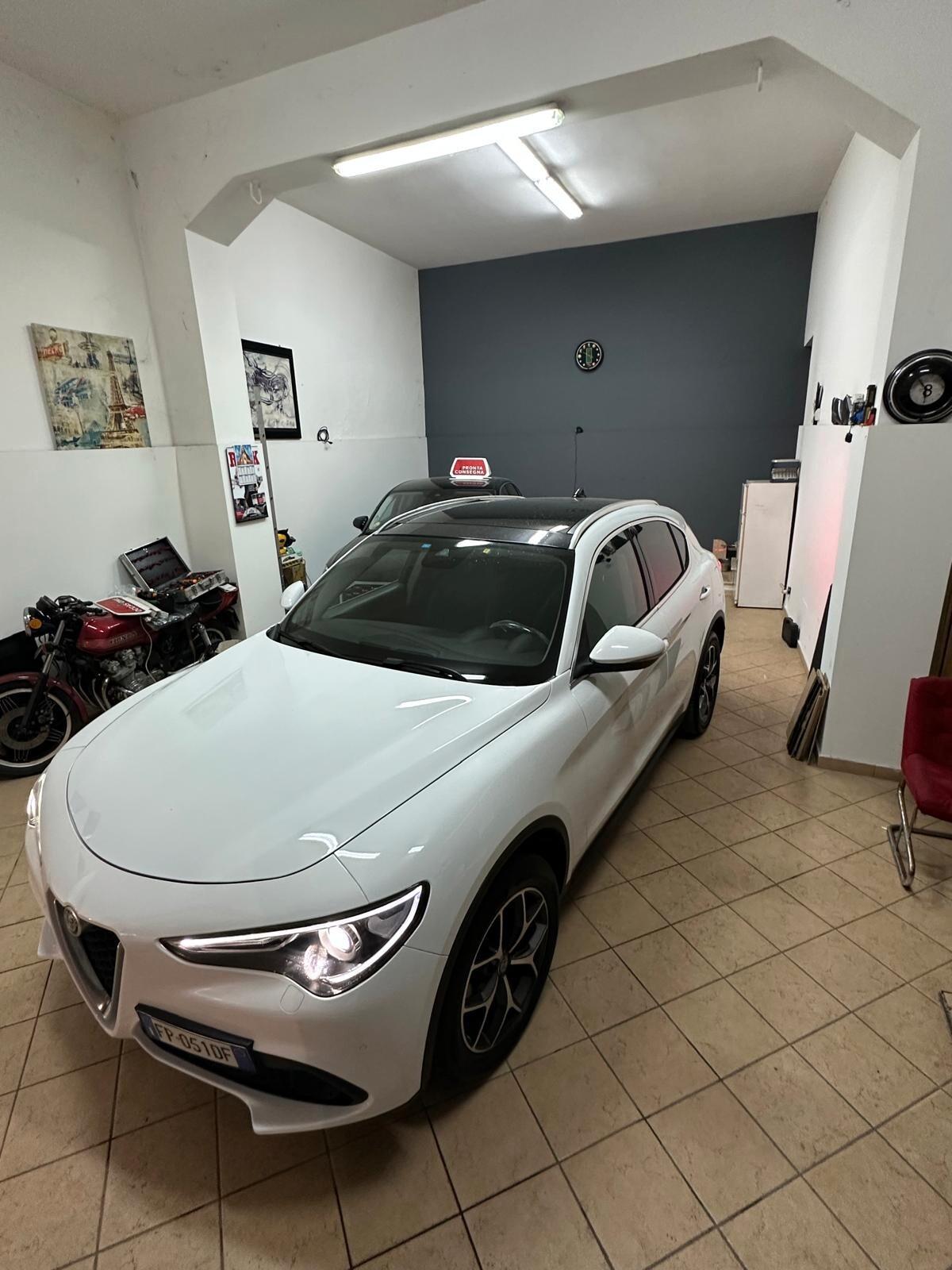 Alfa Romeo Stelvio 2.2 Turbodiesel 180 CV AT8 Q4 Executive