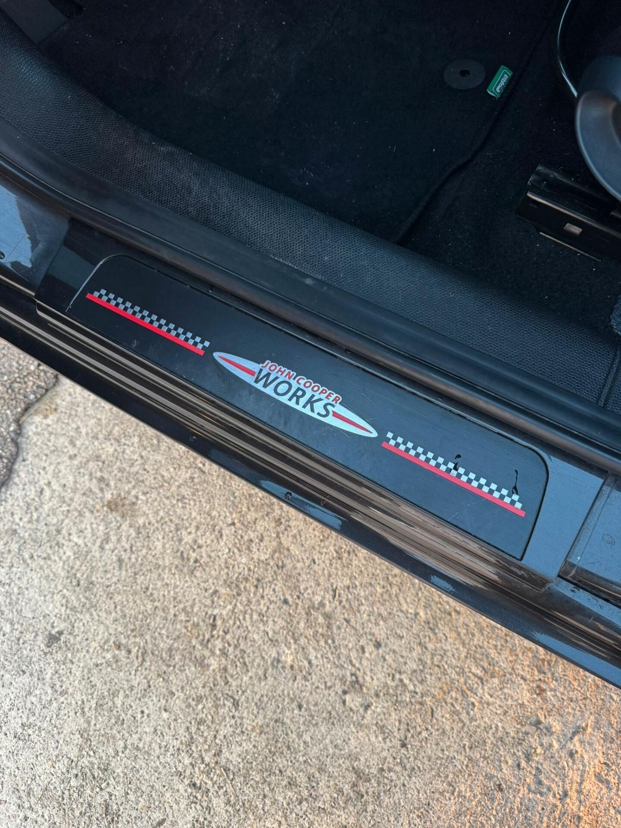 Mini Cooper SD Countryman 2.0 Allestimento JCW 143 cv Automatica