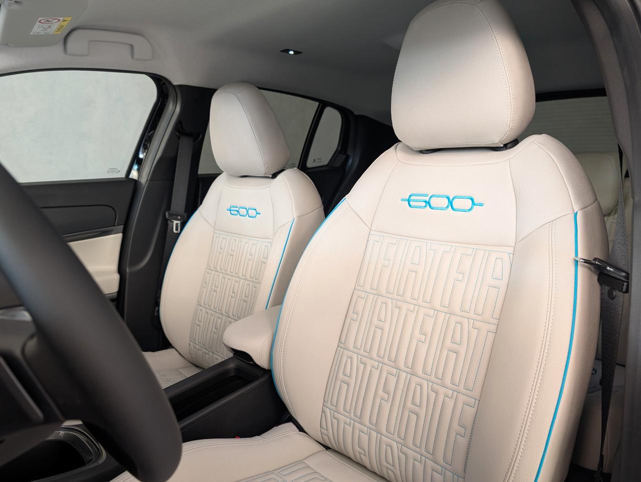 Fiat 600 Hybrid 100 CV DCT MHEV La Prima