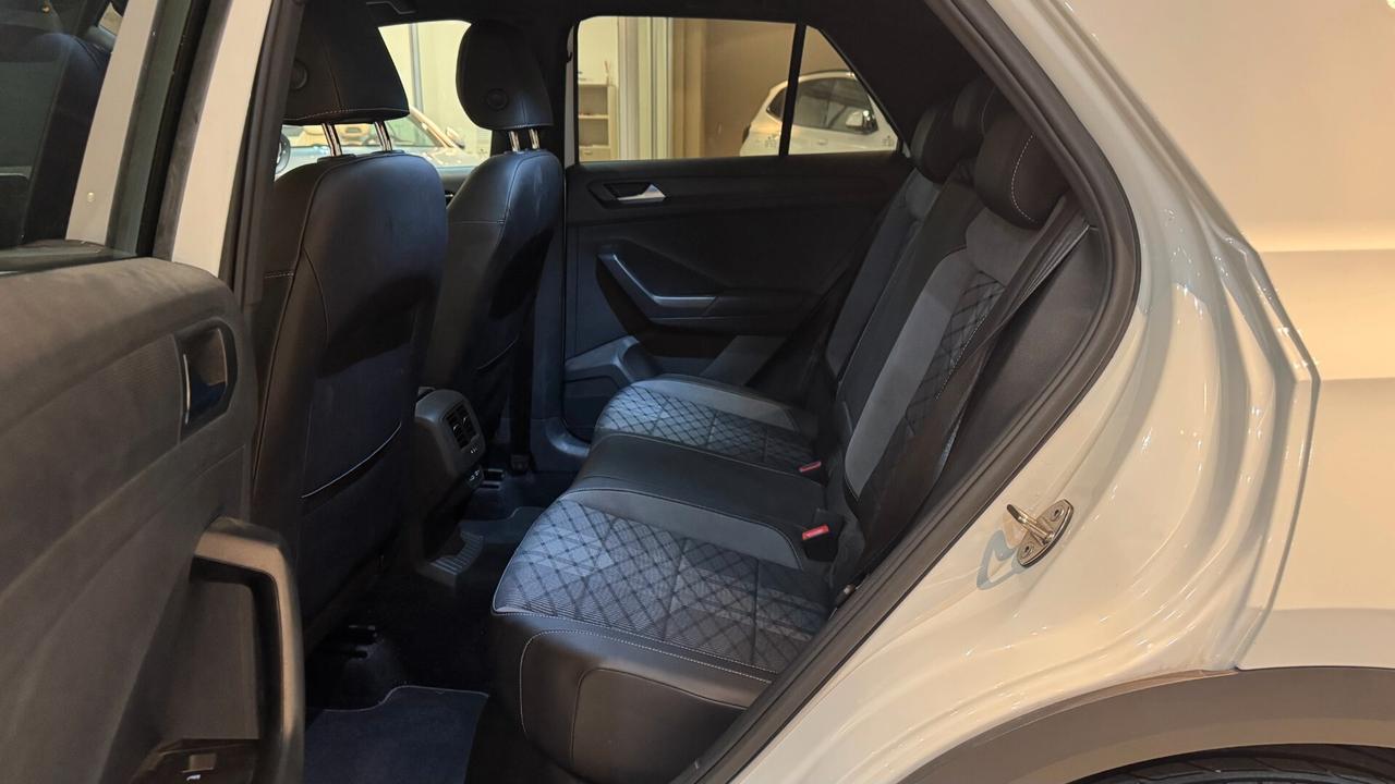 Volkswagen T-Roc 1.0 TSI R-Line - 2023