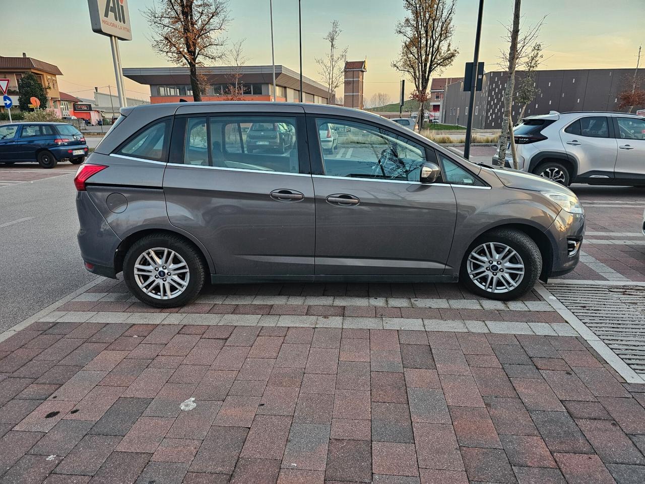 Ford C-Max 1.6 TDCi 115CV Titanium