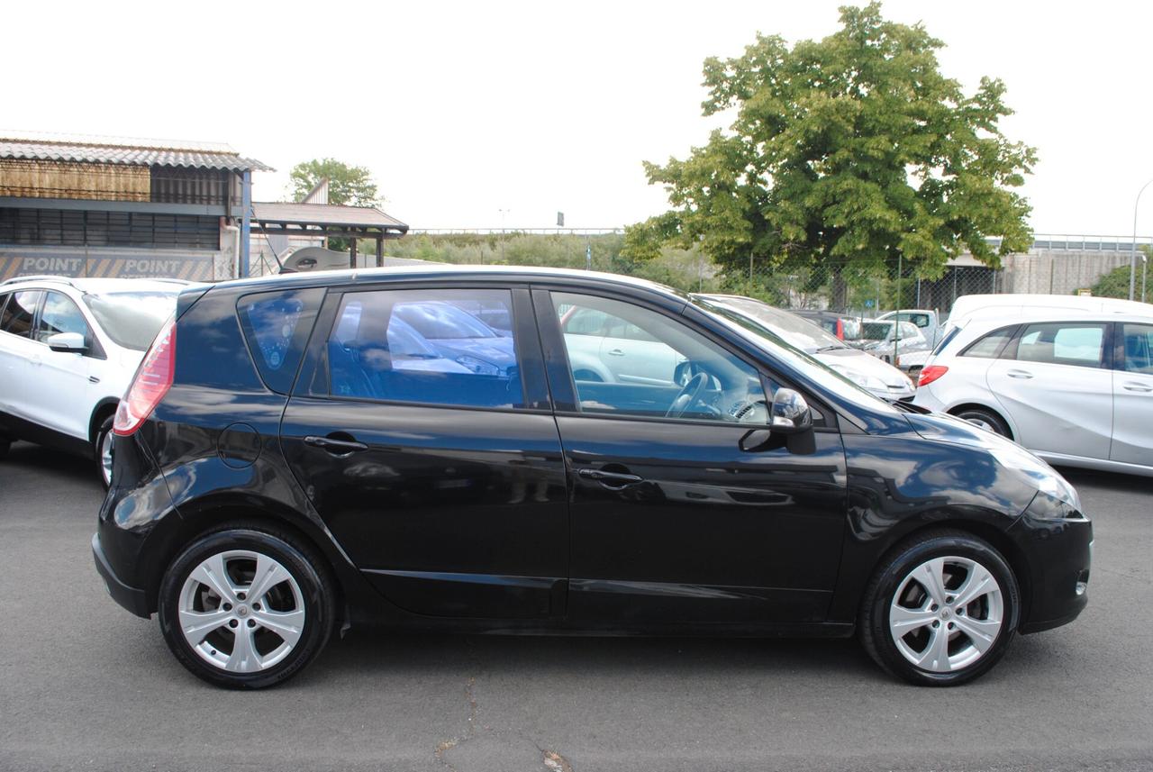 Renault Scenic X-Mod 1.5 dCi 110CV Luxe