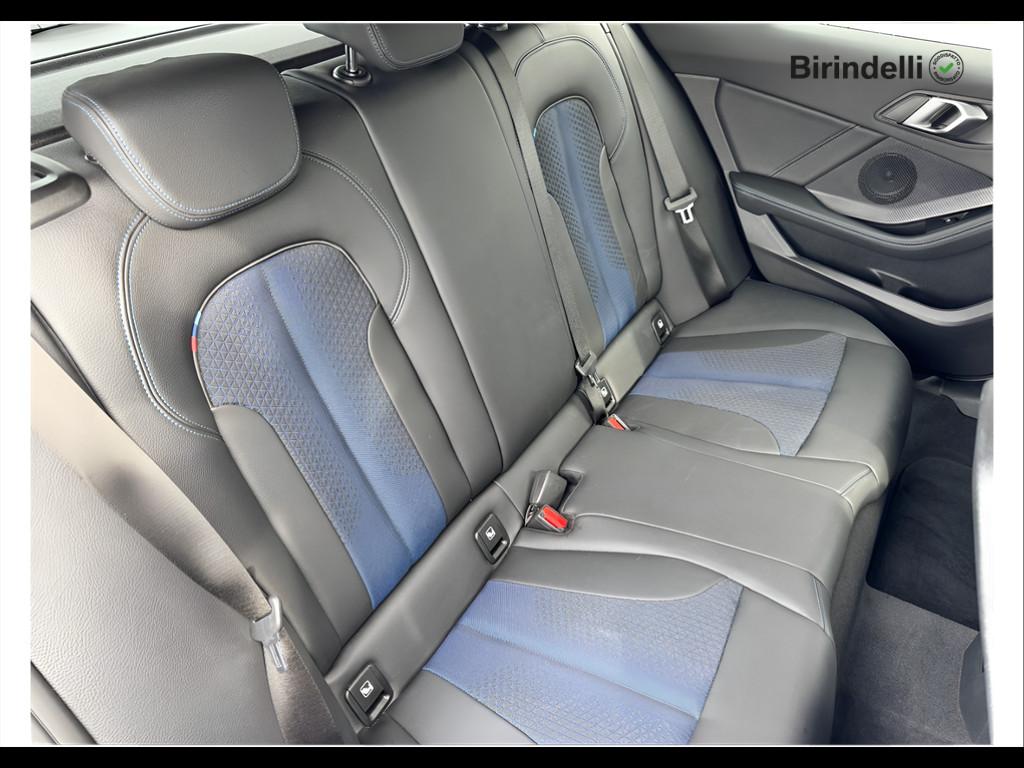 BMW Serie 1 (F40) - 118d 5p. Msport