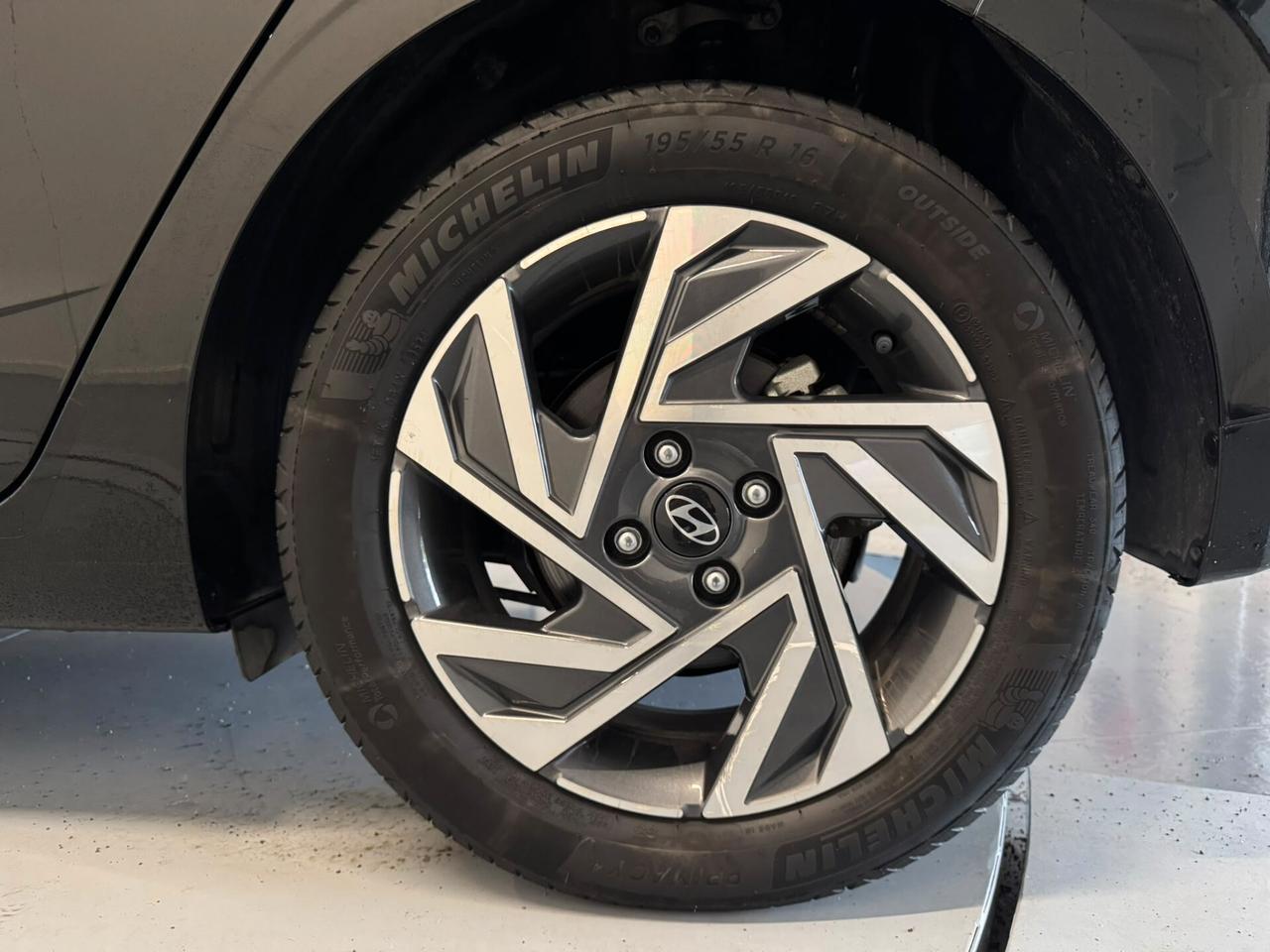 Hyundai i20 1.0 T-GDI 48V iMT Connectline