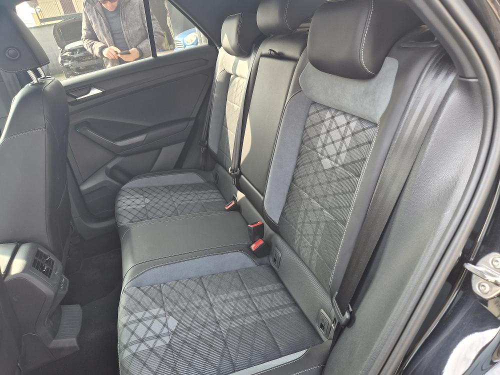 Volkswagen T-Roc 1.0 tsi R-Line 110cv