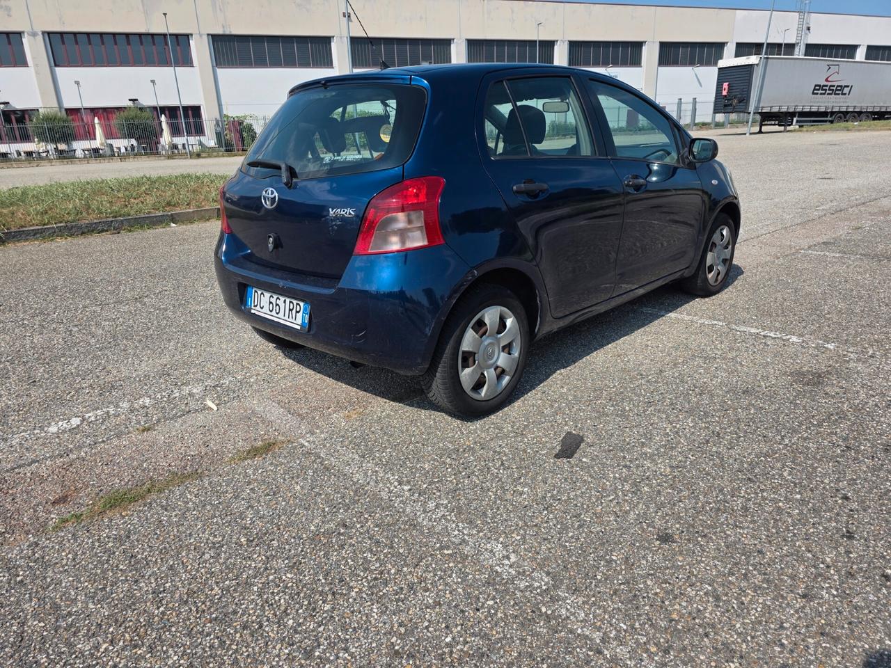 Toyota Yaris 1.0 5 porte