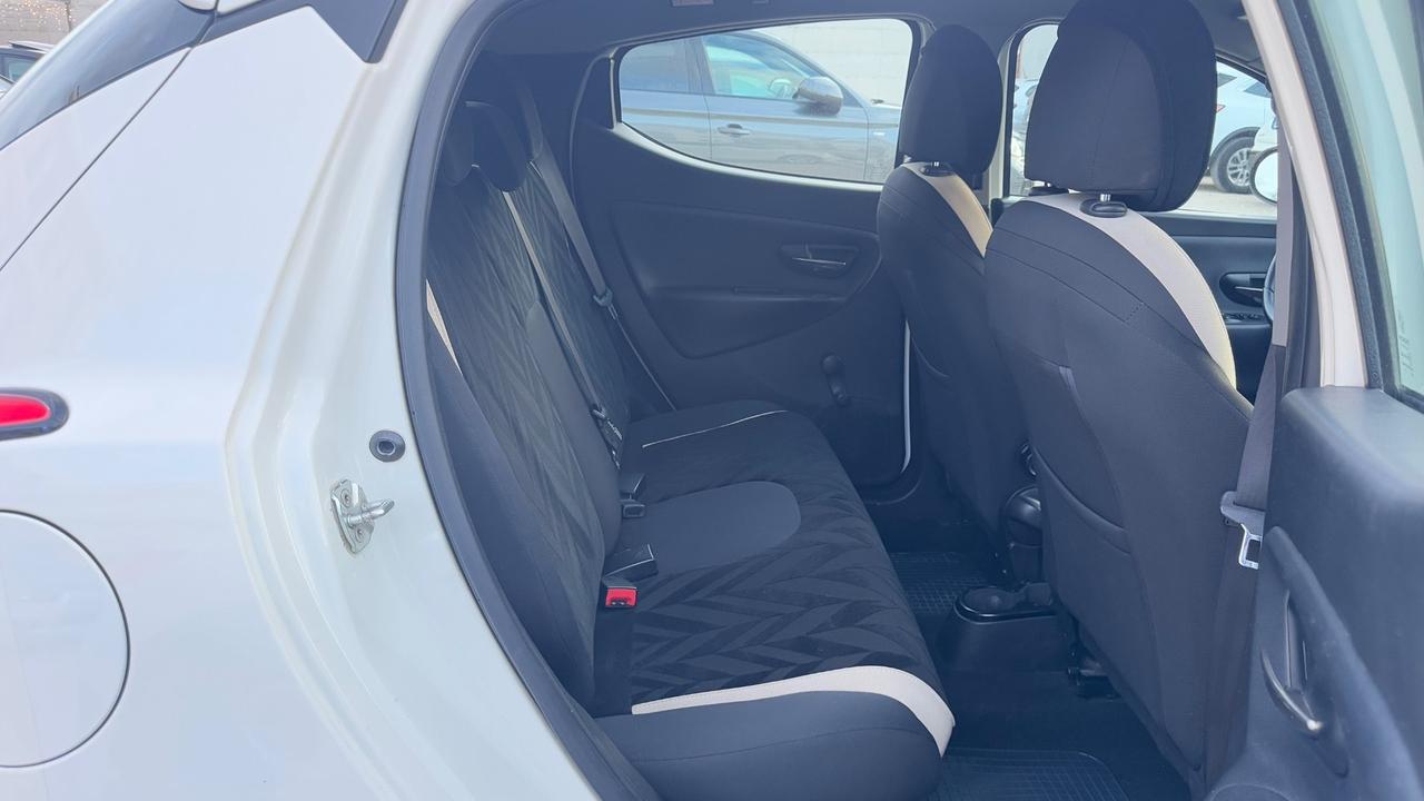 Lancia Ypsilon 1.2 69 CV 5 porte GPL Ecochic Gold