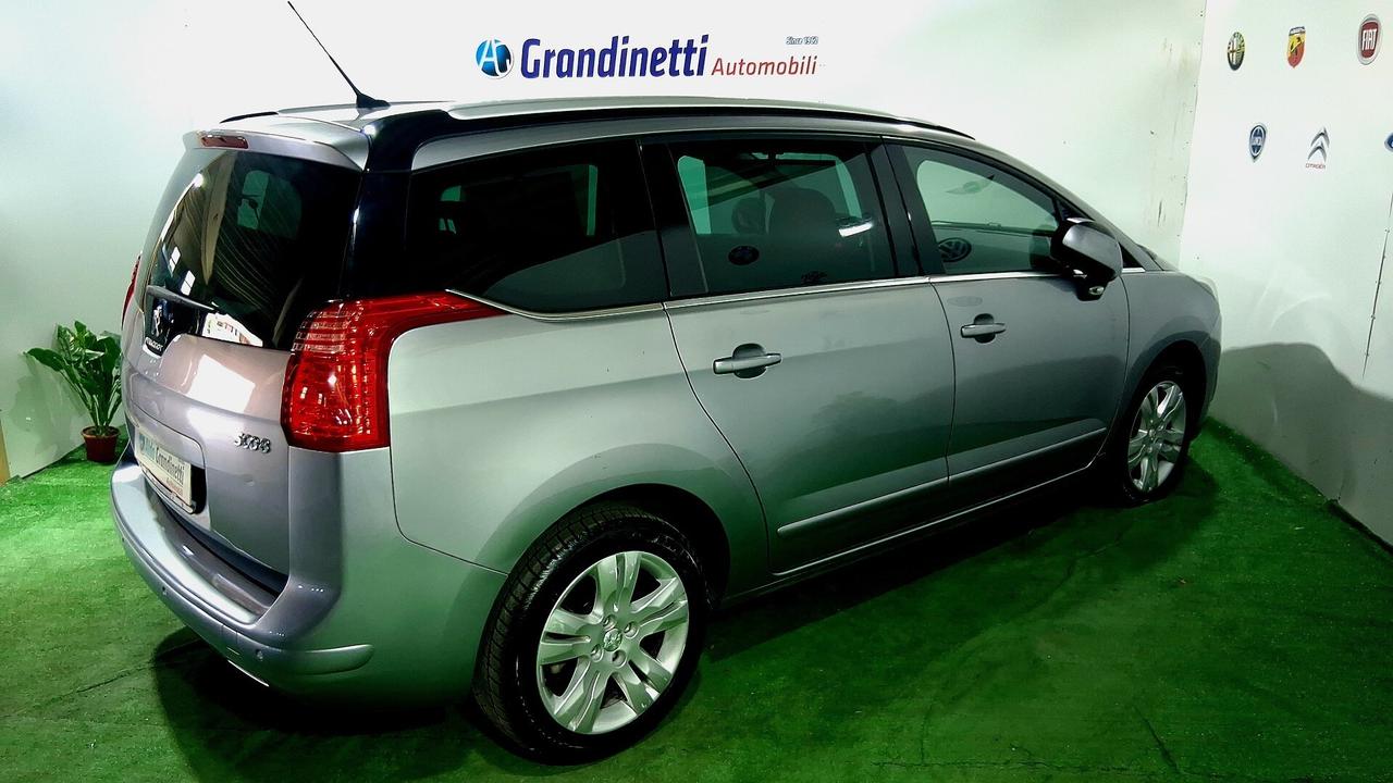 Peugeot 5008 Allure 7 posti 1.6 120cv anno 2015