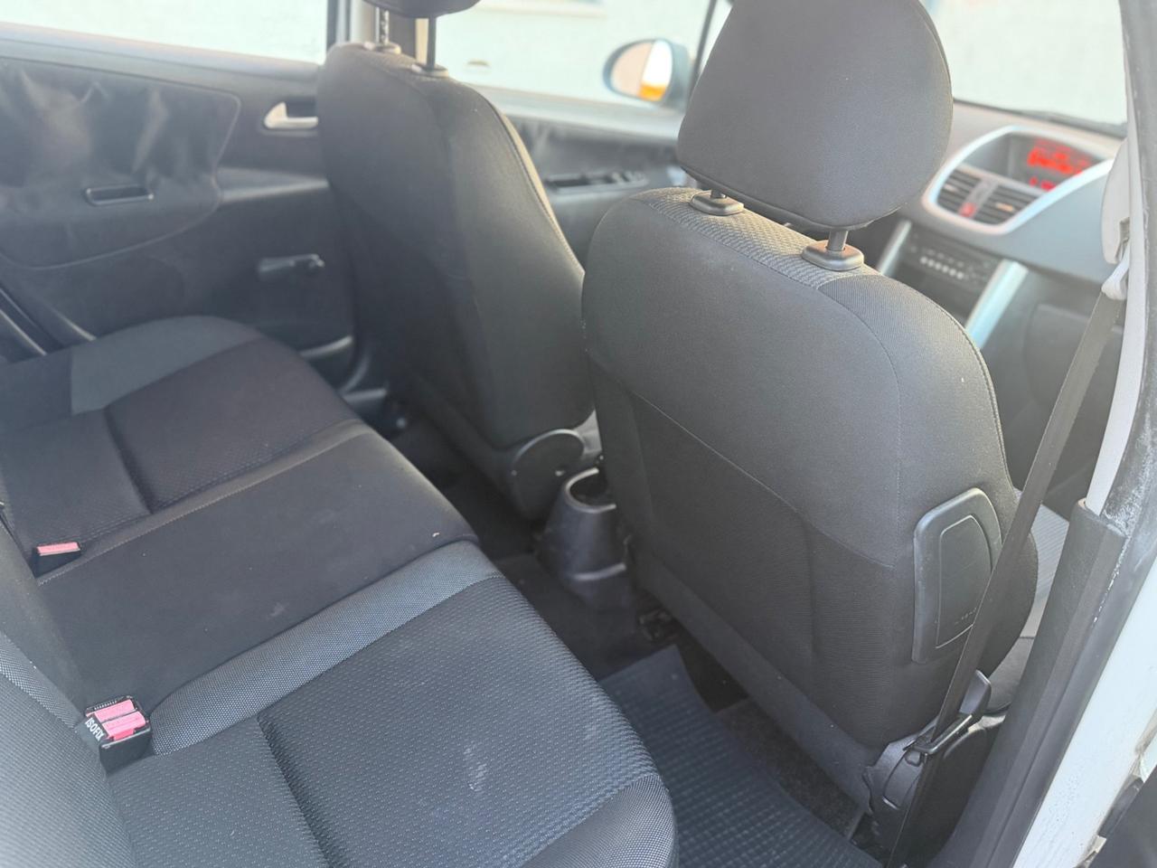 Peugeot 207 Plus 1.4 8V 75CV 5p. ECO GPL