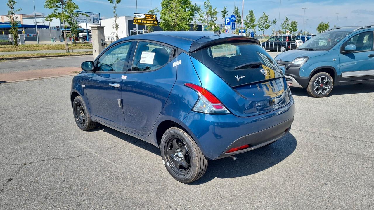 Lancia Ypsilon 1.0 FireFly 5 porte S&S Hybryd Gold