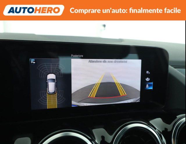 MERCEDES-BENZ GLA 180 Automatic Sport