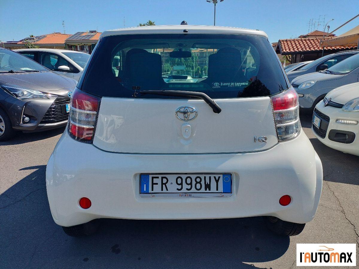 TOYOTA - iQ 1.0 Sol