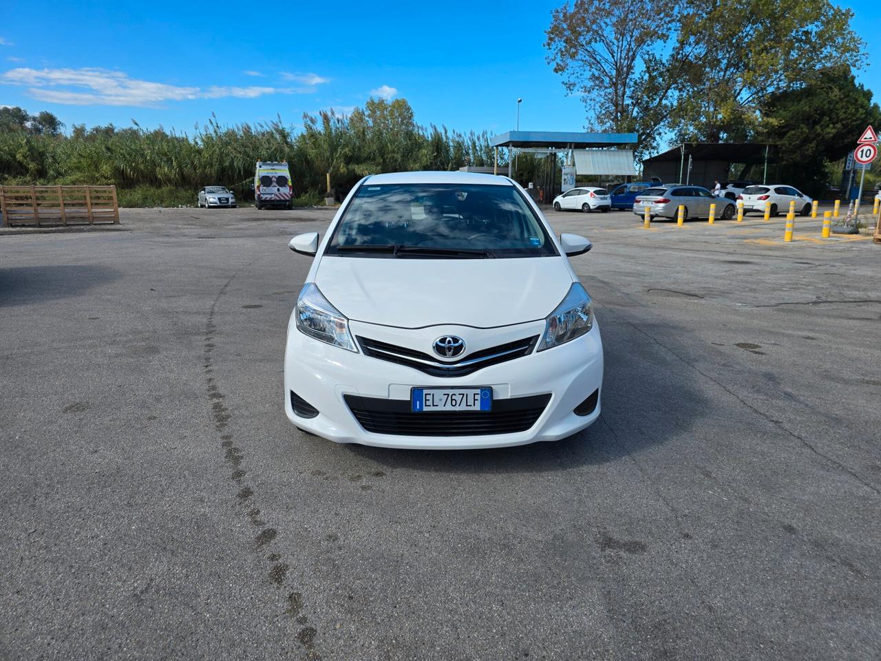 Toyota Yaris 1.0 5 porte