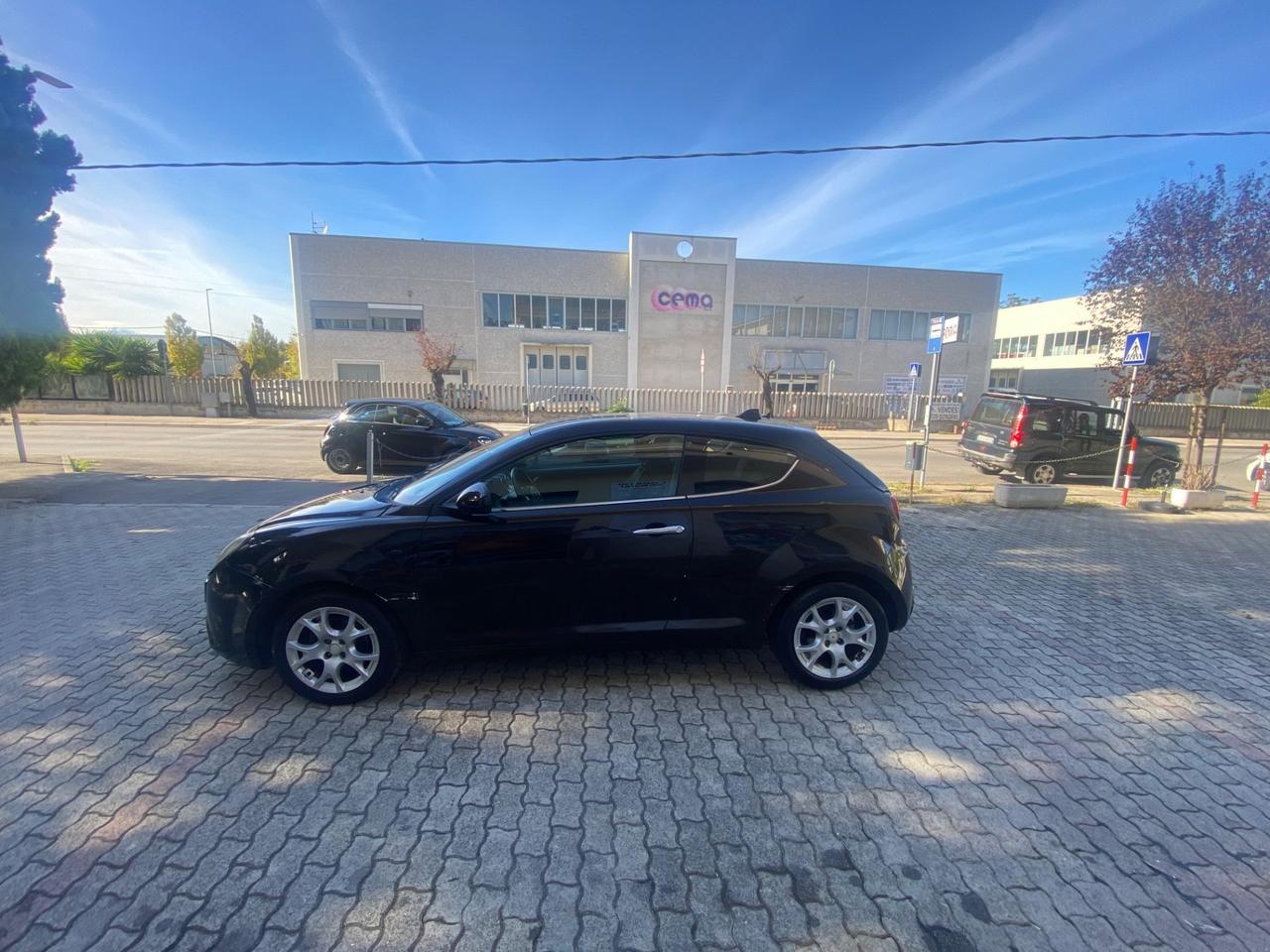 Alfa Romeo MiTo 1.4 78 CV Distinctive Sport Pack