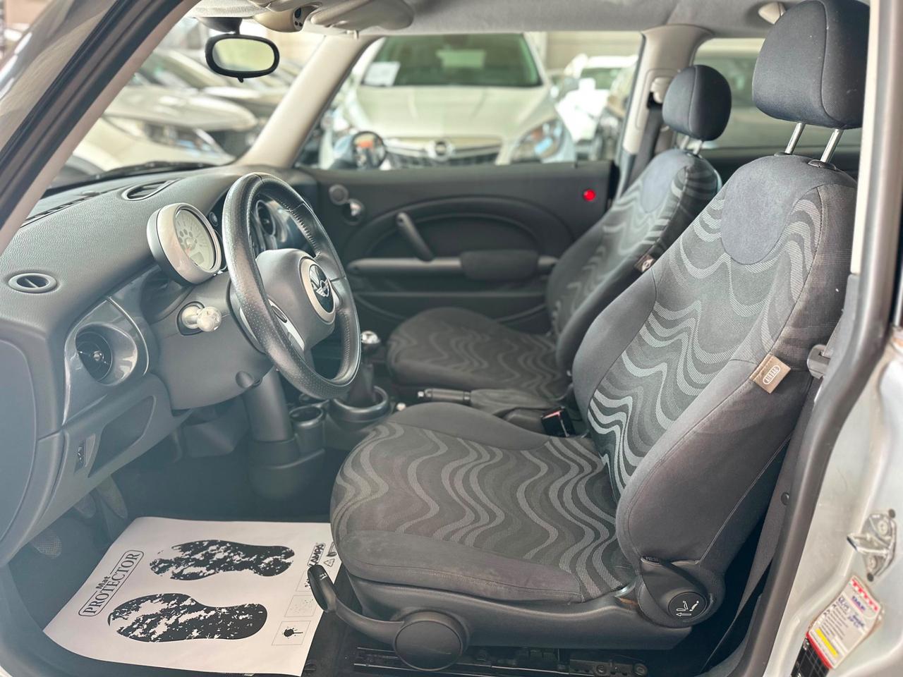 Mini 1.6 16V One de luxe NEOPATENTATI